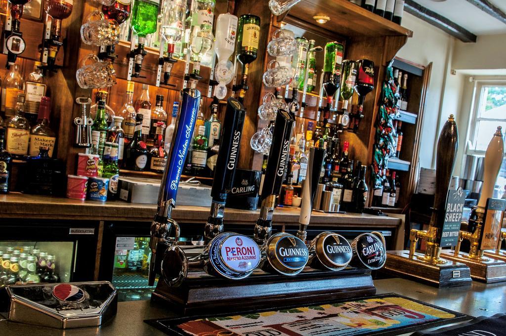 The Fleece Inn Shireshead Exterior foto